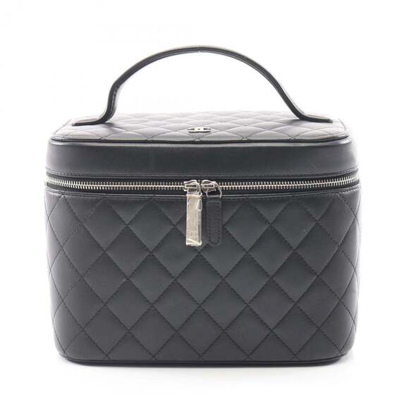 CHANEL Matelasse Handbag, Lambskin Leather, - Picture 1 of 9